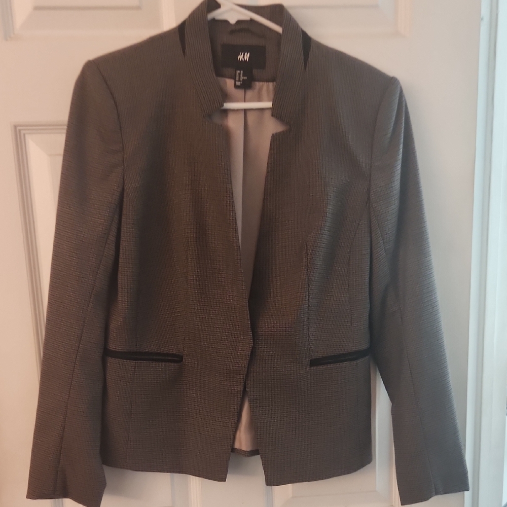 H&M Women's Elegant Gray Suit Jacket